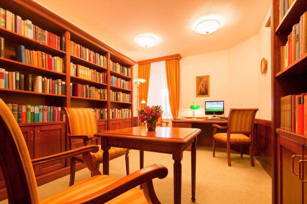 Gda Hotel Hildastift Am Kurpark Wiesbaden Kültér fotó